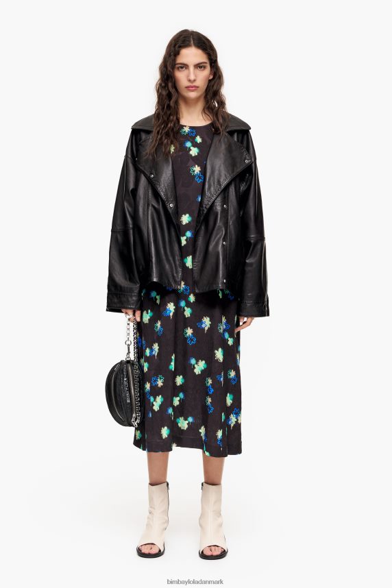 Bimba Y Lola flydende kjole med blomsterprint 46TD4J233spray